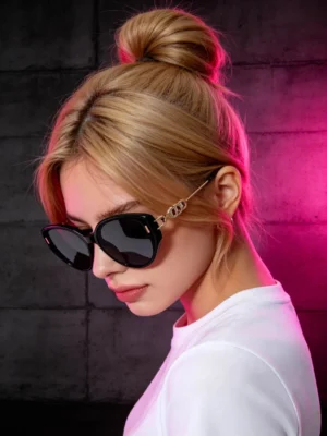 Black Frame Fashion Sunglasses