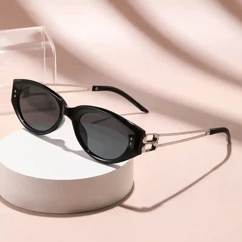 Black & Gold Cat Eye Sunglasses - Image 6